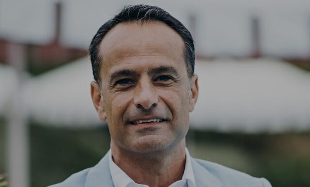 Frederic J.G. Carbonnel @ credit linkedin
