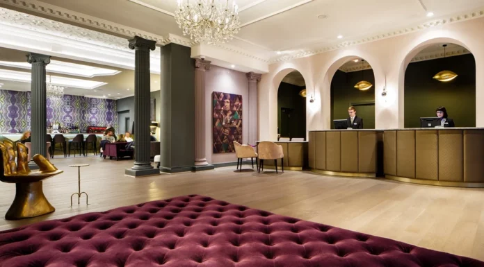Grand Hotel Leicester, front desk @ credit SHR
