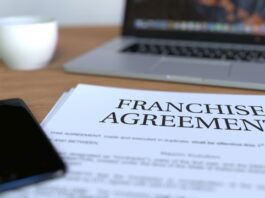 Décryptage | Manchise : le contrat hybride qui redéfinit le rôle des propriétaires face à la franchise et aux opérateurs tiers