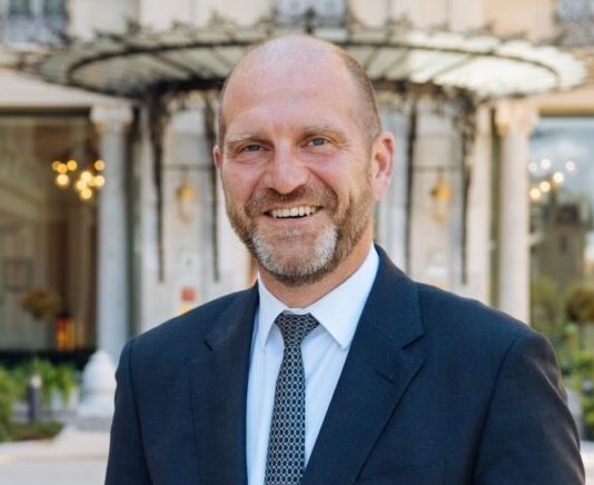 Nomination | Mandarin Oriental Paris nomme Vincent Poulingue et annonce une transformation d’envergure Vincent Poulingue @ credit linkedin