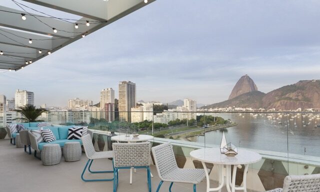 Yoo2-Rio-de-Janeiro-Tapestry-Collection-by-Hilton-The-Rooftop - Moyenne