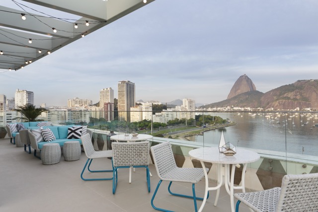 Yoo2-Rio-de-Janeiro-Tapestry-Collection-by-Hilton-The-Rooftop - Moyenne