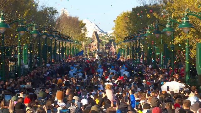 Exclu Vidéo | Disney Adventure World a ouvert ses portes : une première journée historique pour le second parc de Disneyland Paris @ credit Disney Adventure World