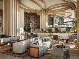 Monde | Hilton publie des résultats solides au premier trimestre 2026 et accélère son développement The Monarch San Antonio Curio Collection by Hilton Lobby Interior