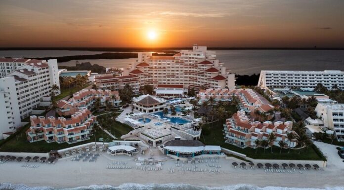 Pictured: Wyndham Grand Cancun All Inclusive Resort & Villas