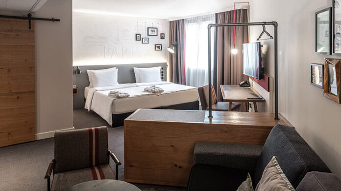 Existing hotel by Brussels Airport @ credit IHG