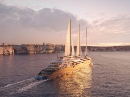 Grands voiliers de luxe | L’ Orient Express Corinthian baptisé à Saint-Nazaire : le plus grand voilier du monde prend la mer
