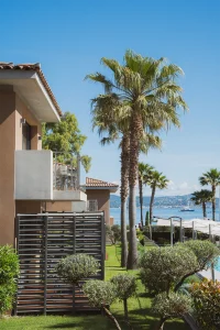 @ credit Kube Saint-Tropez Machefert Group