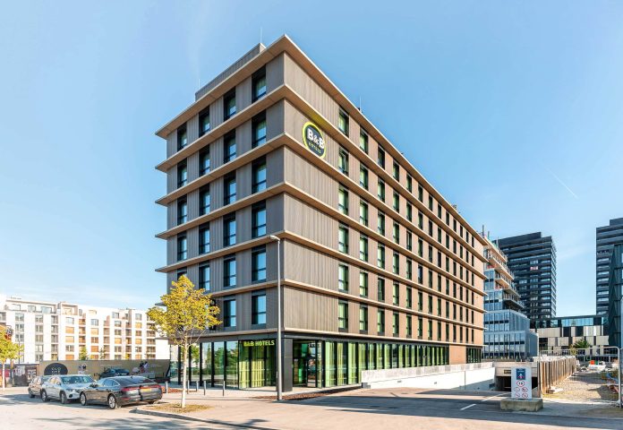 @ credit B&B HOTEL Luxembourg Centre Cloche d'Or