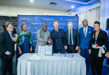 Nigeria | Accor et Shoreline Group s’allient pour développer la première plateforme hôtelière nationale Cérémonie de signature Accor_x_Shoreline @ credit Accor