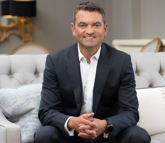 UK | Andrew Stembridge quitte Iconic Hotels & Resorts après 22 ans au sein du groupe Andrew Stembridge @ credit linkedIn