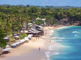 Asie | Mirah Investment & Development s’associe à RV Capital pour accélérer le développement de SOMOSHOTELS et Cocana Resorts en Asie Balangan Beach, Bali @ credit Depositphotos