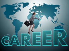 Afrique, Témoignage | « No. 1 World’s Best Workplace » ? Quand l’hôtellerie mondiale oublie ses expatriés Businesswoman in global employment concept