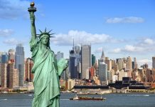 États-Unis | Le tourisme international chute aux États-Unis à l’approche du Mondial 2026 new york cityscape, tourism concept photograph