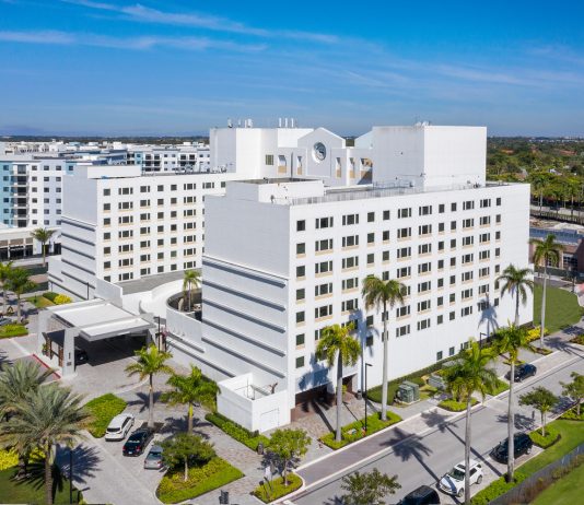 Floride, USA | Le canadien Artifact Group acquiert le Sheraton Suites Fort Lauderdale West Sheraton Suites Fort Lauderdale @ credit Artifact Group
