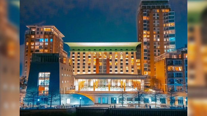 Images: Canary Riverside Plaza