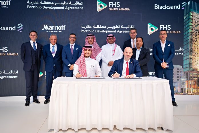 → 2030, Arabie Saoudite | Blacksand et Marriott International s’associent pour développer 10 hôtels en Arabie Saoudite Cérémonie de signature @ credit Marriott