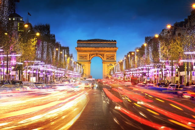 Champs-Elysées @ credit Depositphotos