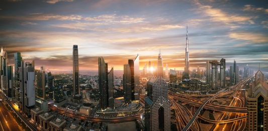 Fusac, EAU | Le Shangri-La Dubai cédé pour 300 millions de dollars à AHS Properties Dubaï @ credit Depositphotos_200526592_XL
