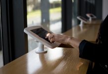 Étude Expedia Group 2026 | La connectivité totale booste les revenus de 87 % des hébergements Connectivité hôtelière @ credit Depositphotos.com