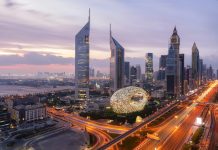 EAU | Emirates offre des nuits gratuites au JW Marriott Marquis Dubai pour relancer le trafic estival Make more of your summer with Emirates @ credit Emirates