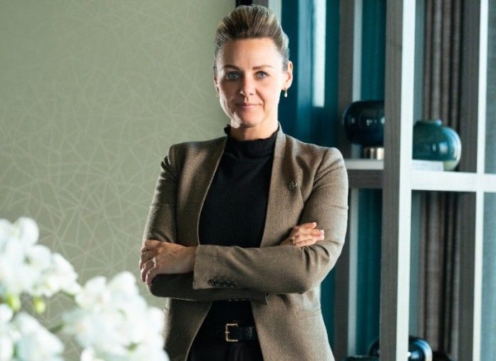 Grèce | Kelly Webb nommée directrice générale du One&Only Kéa Island Kelly Webb @ credit Kerzner International