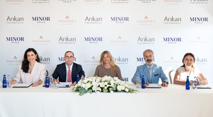 Signing ceremony @ credit Minor Hotels