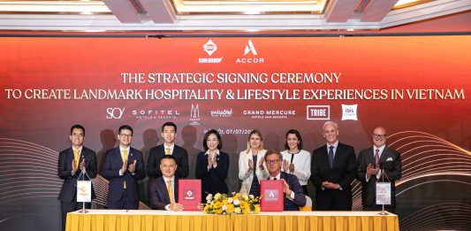 Accor et Sun Group renforcent leur partenariat stratégique pour développer plus de 5 300 clés au Vietnam Accor_x_Sun_Group_Signing_1