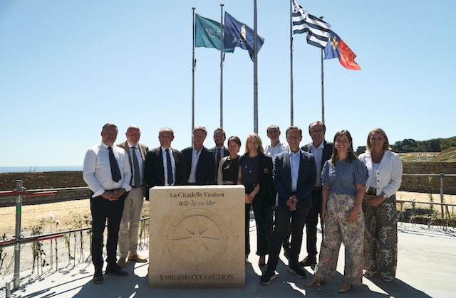 Accor et la Banque des Territoires unissent leurs forces pour faire renaître la Citadelle Vauban, future vitrine française d’Emblems Collection e gauche à droite : M. Tibault Grollemund, Maire de Le Palais ; M. Christophe Pinault, Président de la Caisse d’Épargne Bretagne-Pays de Loire ; M. Michael Galy, préfet du Morbihan ; M. Sébastien Bazin, Président- Directeur général d'Accor, M. Alexandre Giuglaris, Directeur général de la Fondation du Patrimoine, Mme Florence Bessy, sous-préfète de Lorient ; Mme Maud Bailly, Directrice générale Sofitel Legend, Sofitel, MGallery & Emblems ; M. Olivier Sichel, Directeur général de la Caisse des Dépôts, Banque des Territoires ; M. Stéphane Bern, Chargé de la mission patrimoine et parrain de Territoires d’Histoire(s) ; M. Christian Mantei, Président d’Atout France ; Mme. Camille Rives, Responsable de l’investissement Banques des Territoires ; Mme Karine Bellec, Vice-Présidente du conseil départemental du Morbihan.