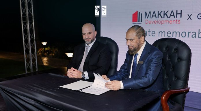 Cérémonie de signature @ credit Legacy Hotels Holding