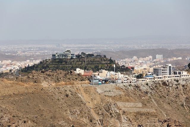 Arabie saoudite | SEVEN Abha, première destination SEVEN, sera inaugurée le 5 août Abha, Saudi Arabia, February 24 2020: City of Abha in the southeast of Saudi Arabia is located on a high plateau directly on the edge of a valley