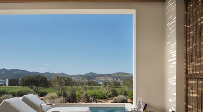 Grand-Suite-Outside-Area-Pool-1280x1280