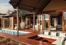 Kenya | JW Marriott dévoile un sanctuaire bien-être dans la réserve de Solio, au Kenya JW Marriott Mount Kenya Rhino Reserve Safari Camp_One-Bedroom Tented Suite, Deck Seating Area @ credit Marriott