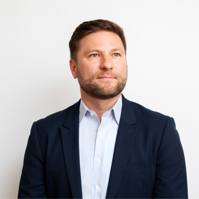 Investissements | Adirondack Capital Partners recrute Jake Logsdon pour développer sa plateforme hospitality Jake Logsdon @ credit linkedIn