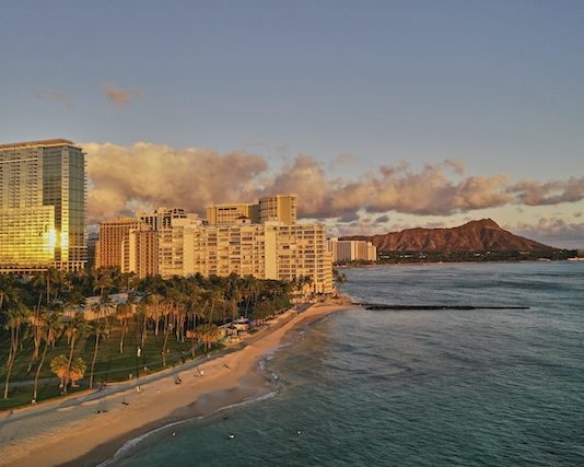 Hawaï, USA | Ka Laʻi Waikīkī Beach, LXR Hotels & Resorts dévoile sa nouvelle identité après 100 M$ de travaux Ka Laʻi Waikīkī Beach, LXR Hotels & Resorts