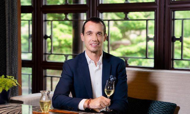 Nicolas Senes @ credit Four Seasons