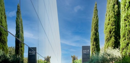 RSE | Meliá Hotels International obtient trois nouvelles certifications AENOR en conformité et gouvernance d’entreprise Meliá Hotels International advances its compliance, ethics and corporate governance framework with new AENOR certifications