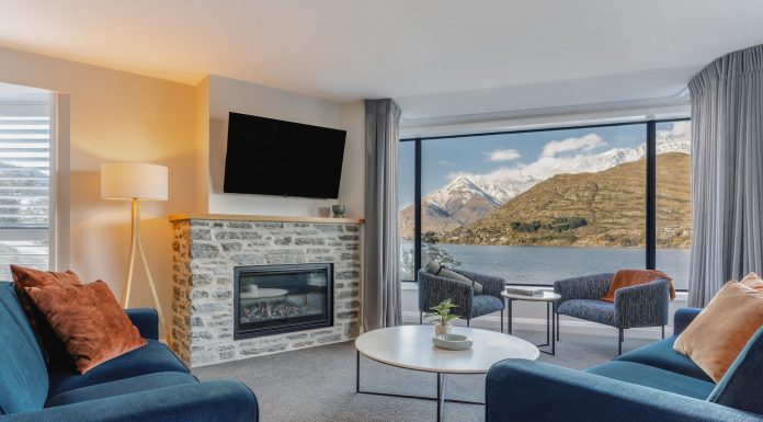Queenstown Oaks Second round lounge original @ credit Minor Hotels