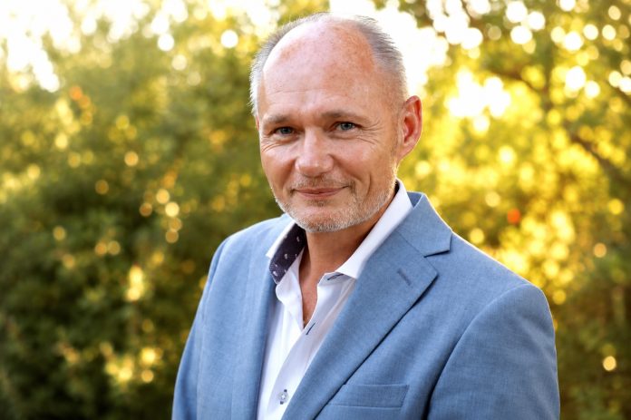 Auberge Resorts Collection nomme Clayton van Hooijdonk General Manager de The Inn at Mattei's Tavern à Los Olivos, en Californie.