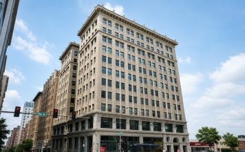 Conversion, États-Unis | UMusic Hotels va réhabiliter le Scarritt Building à Kansas City Scarritt Building By Mwkruse - Own work, CC BY-SA 3.0 @ wikipedia commons