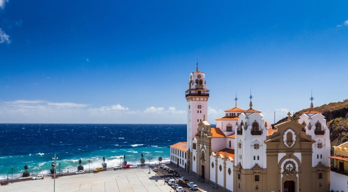 Eglise de Candelaria sur les îles Canaries @Depositphotos.com