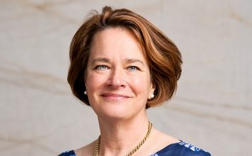 Emmy Stoel @ credit linkedIn