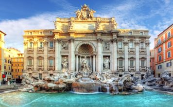 Trevi Fountain, rome, Italy @ credit Depositphotos.com
