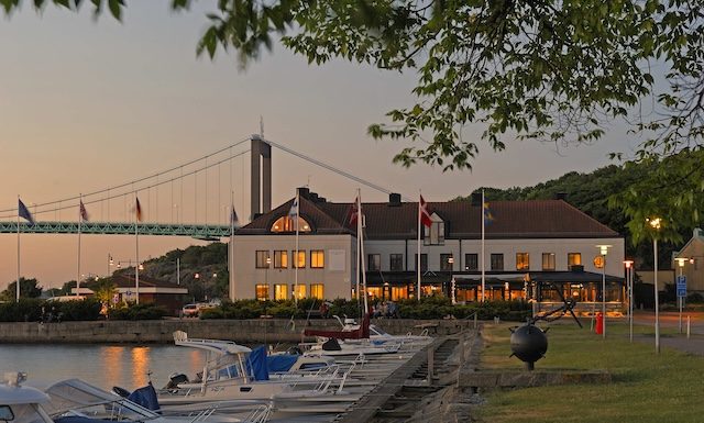 Mercure Gothenburg Exterior Dawn @ credit Accor