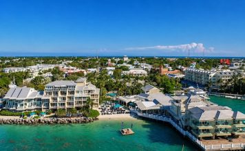 the Pier House Resort & Spa