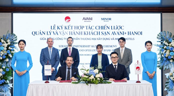 Cérémonie de signature de l'Avani+ Hanoi @ credit Minor