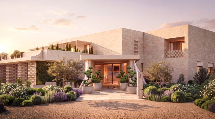 Delano Puglia Entrance