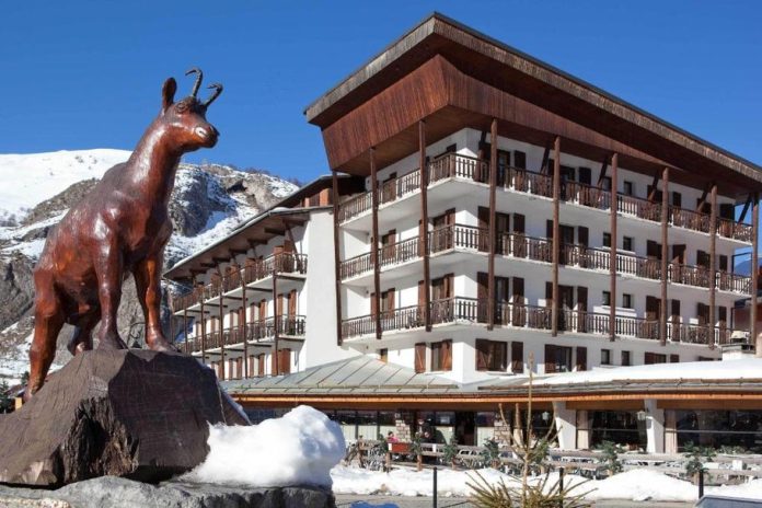 Grand Hotel de Valloire et du Galibier @ credit Christie & Co France Grand Hotel de Valloire et du Galibier @ credit Christie & Co France