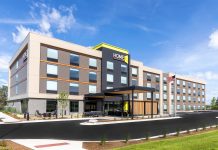 États-Unis | Hilton lance le prototype Home2 Suites Clean Energy pour réduire les coûts énergétiques des propriétaires Home2-Suites-by-Hilton-Clean-Energy-Prototype-Exterior-Day
