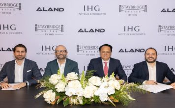 Australie | IHG et ALAND signent un accord historique pour lancer Staybridge Suites en Australie Staybridge Suites in Australia, ceremony @ credit IHG